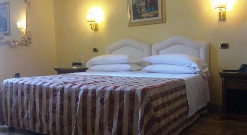 Mariano IV Palace Hotel Oristano 4*,